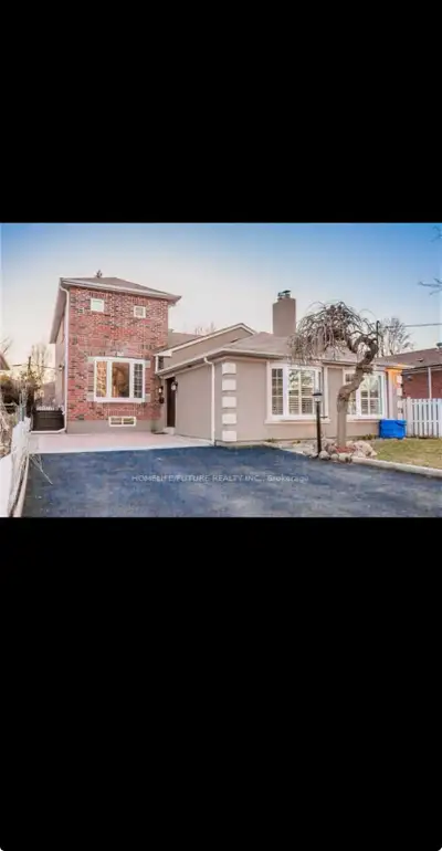 This charming 3-bedroom, 3-bathroom house offers a spacious and well-maintained living space perfect...