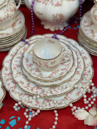 Vintage Discontinued Original Bridal Rose dinner place setting 