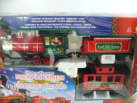 CHRISTMAS TRAIN SET NEW IN BOX