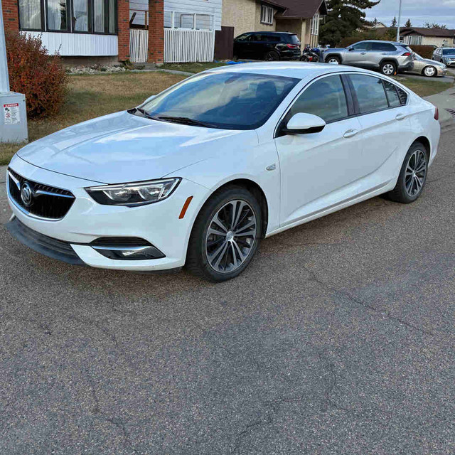 2019 Buick Regal Sportback II Sedan in Cars & Trucks in Edmonton