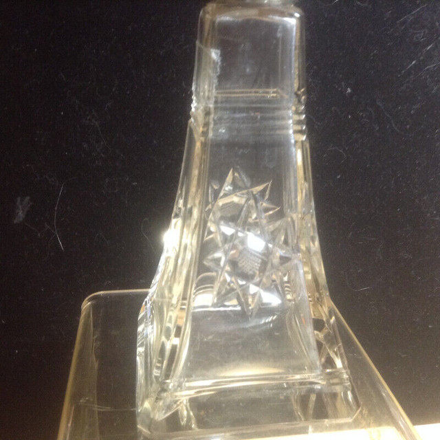 ANTIQUE CUT CRYSTAL PERFUME BOTTLE in Arts & Collectibles in Vancouver - Image 4