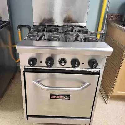 Comercial tri-star stove Natural Gas, View more