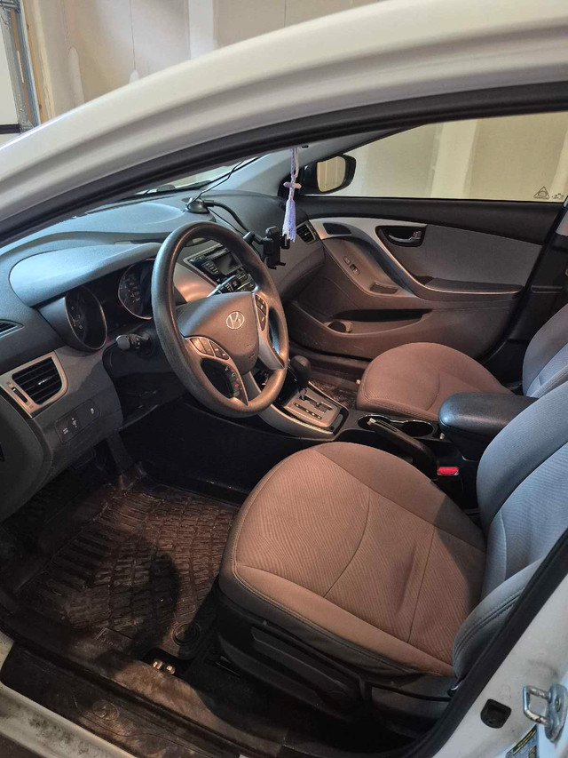 2013 Hyundai Elantra GL Auto in Cars & Trucks in Ottawa - Image 2