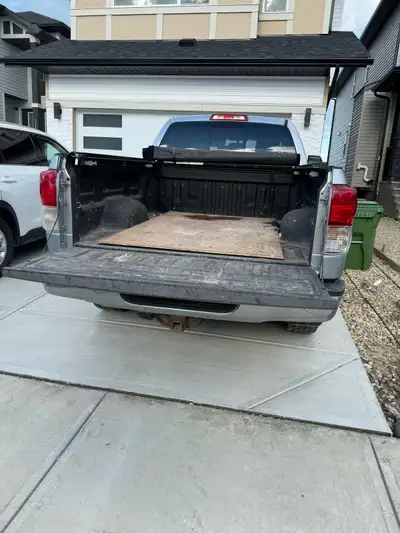 Truck available for hire in and around Calgary . Furnitures/appliances as well dump run. Call/text f...