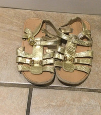 Gold Toddler girls strappy sandal - Size 10
