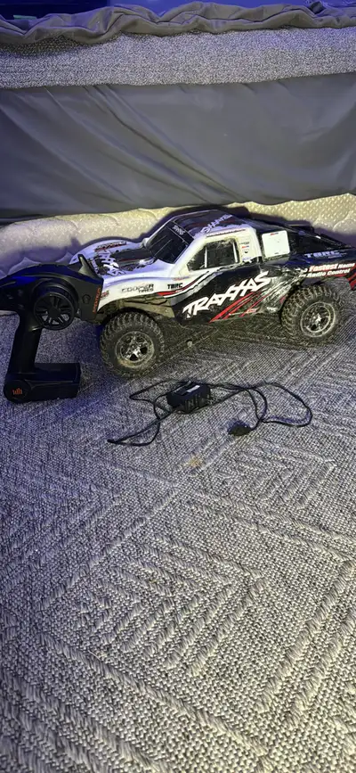 Traxxas Slash 4x4 Brushless – Ready to Run , View more