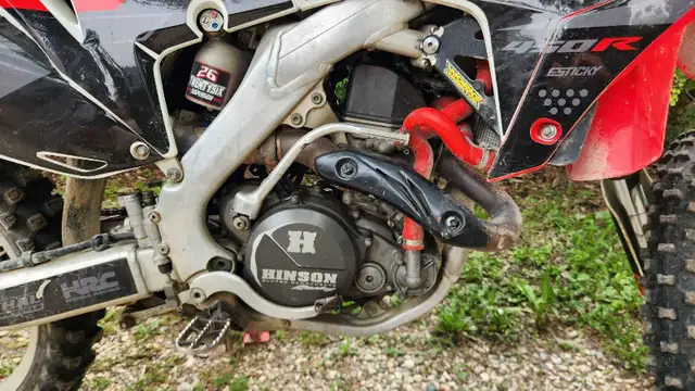 2016 honda crf450r in Dirt Bikes & Motocross in Stratford - Image 8