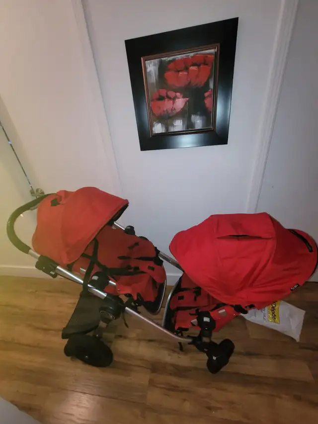 Poussette double city sélect in Strollers, Carriers & Car Seats in City of Montréal - Image 3