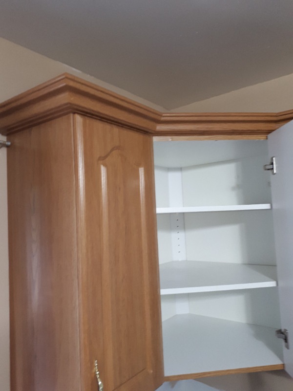 Crown moulding for sale from kitchen cupboards in Cabinets & Countertops in North Bay - Image 2