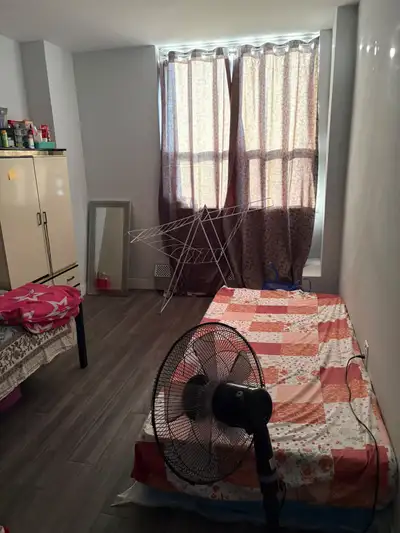 Sharing basis Room available Only for girls 10 tuxedo court Near to centennial college. Walking dist...