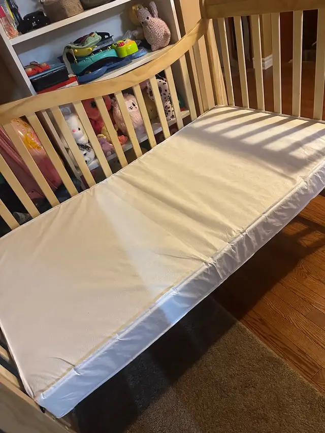 Dream On Me Kids/Toddler Bed + Mattress – Solid Wood Frame in Other in Ottawa - Image 6