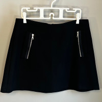 Zara Basic Black Mini Skirt with Zippered Pockets Womens size M