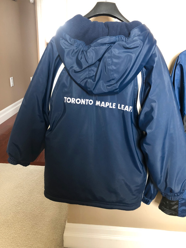 Toronto Maple leaf kids coats!/ kids hockey books /toques/ mitts in Kids & Youth in Chatham-Kent - Image 4