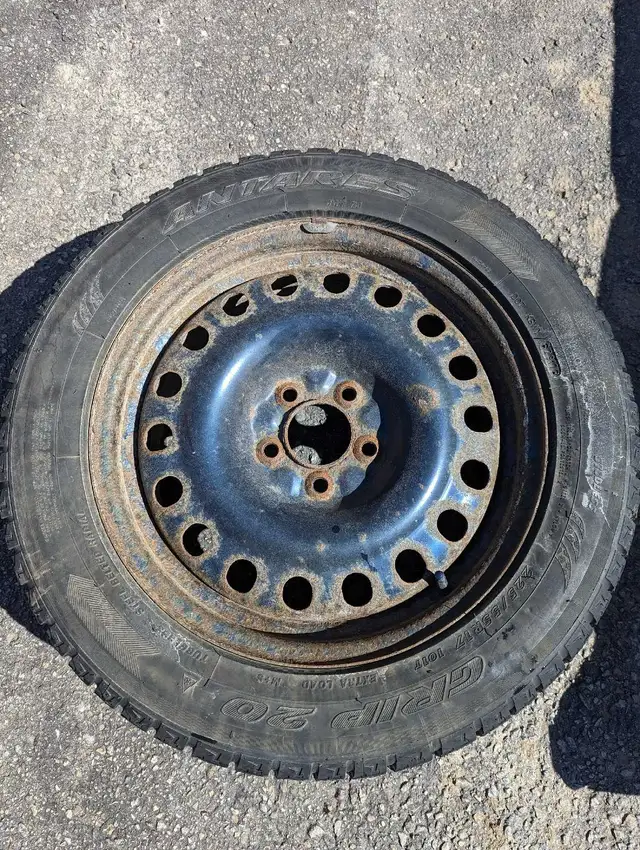 225 55 r17 winter tires in Tires & Rims in Mississauga / Peel Region - Image 3