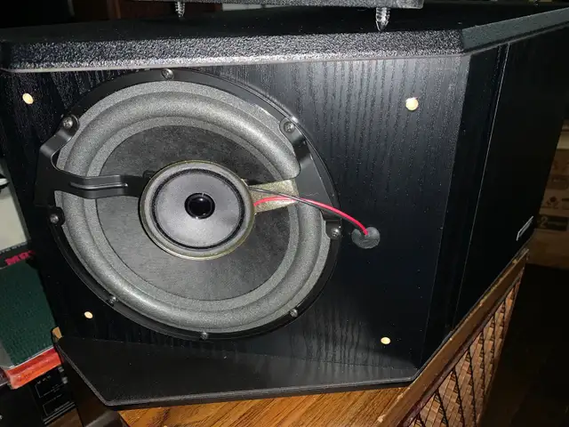 Vtg 1985 Bose 4.2 Stereo Everywhere Bookself Reflecting speakers in Speakers in Markham / York Region - Image 6