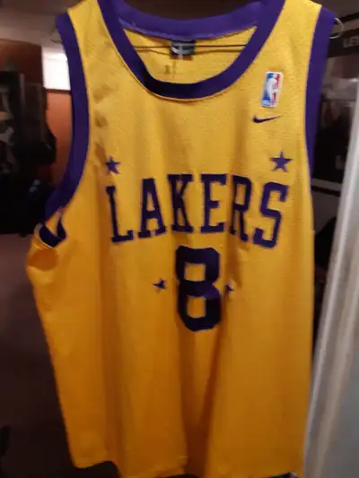 Selling a authentic rare hard to find collectible new vintage old stock NBA Kobe Bryant Los Angeles...