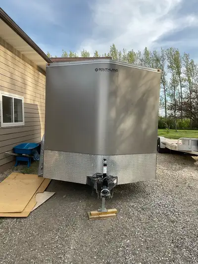 2021 Royal Cargo enclosed trailer, 8 x 18, 7’ inside height, tandem axle w/brakes, gvw 11464 lbs(520...