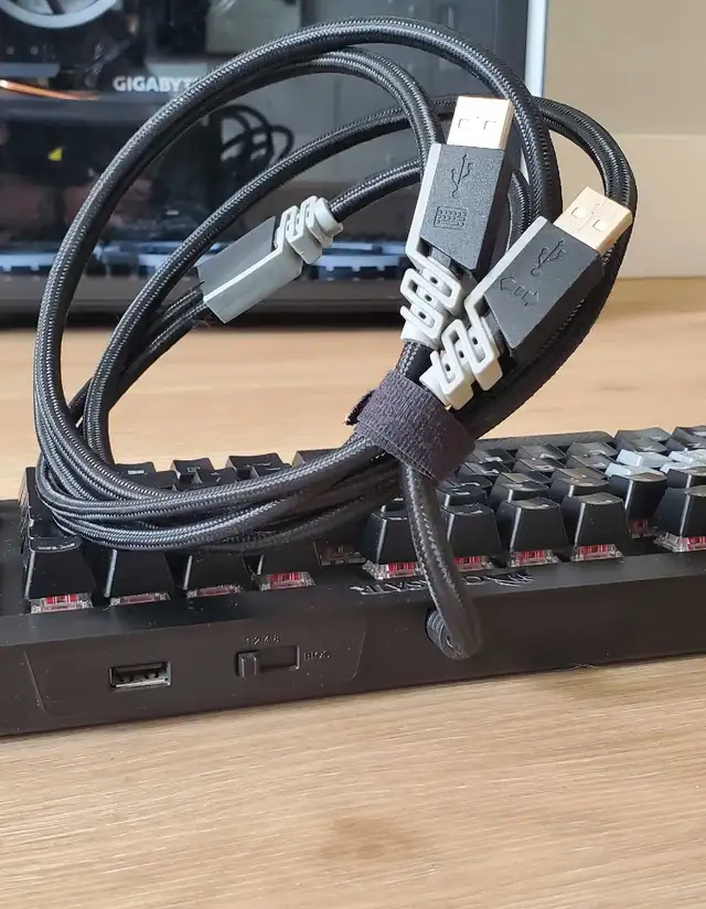 ABS Master Gaming PC + Peripherals in Desktop Computers in Victoria - Image 9