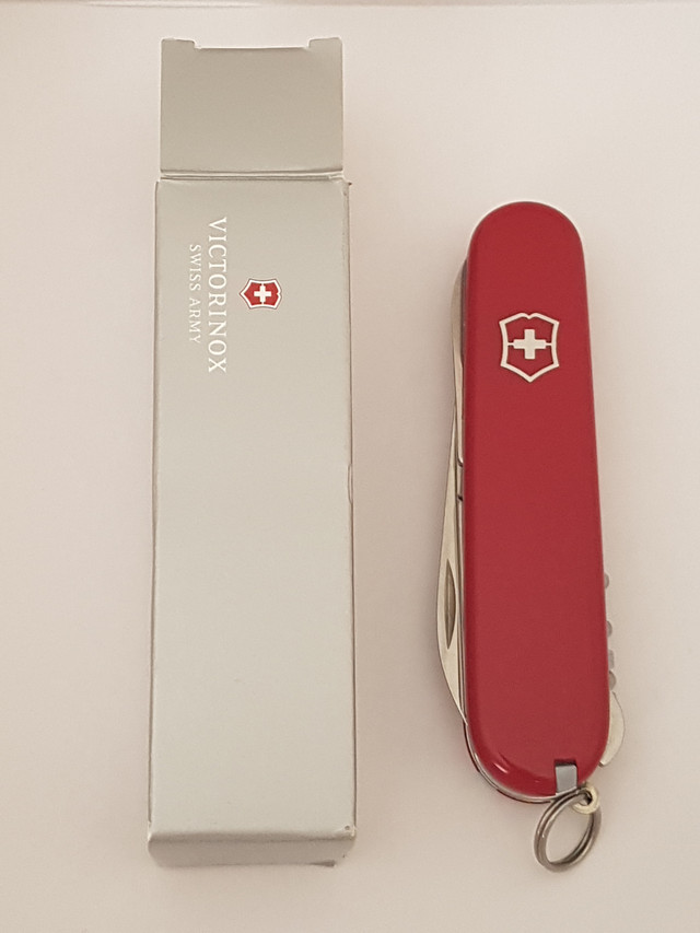 **BRAND NEW** Victorinox Compact Swiss Army knife in Hand Tools in Markham / York Region - Image 2