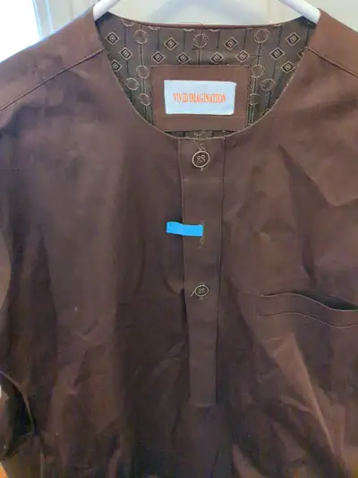 Brown outfit. (two pieces $25) Used, recently dry-cleaned