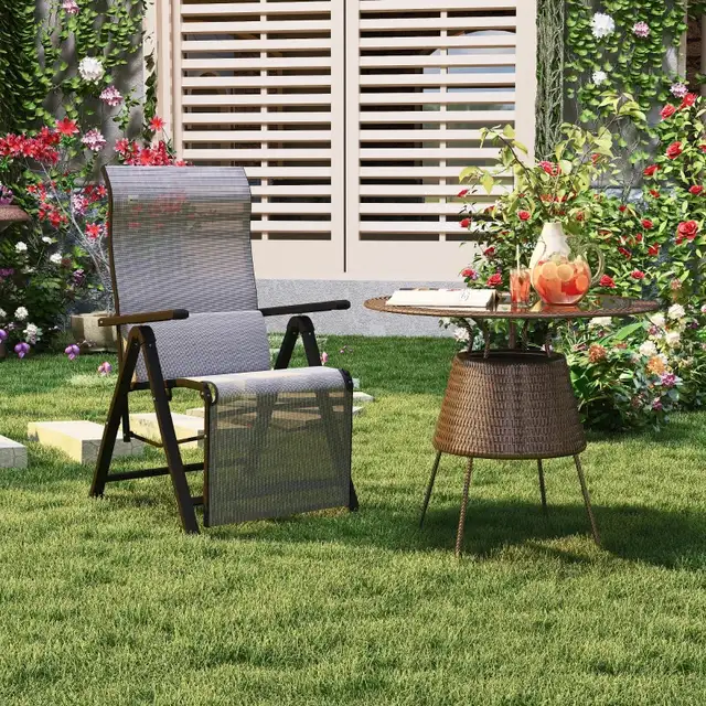 Zero Gravity Chair, Folding Recliner, Patio Lounger with 9 Level in Patio & Garden Furniture in Markham / York Region - Image 2