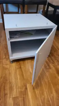 Small portable filing cabinet 