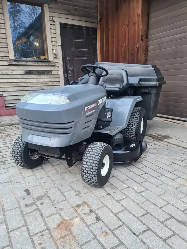 Craftsman 19.5HP 42" Riding Lawn Mower w/ Triple Bagger63005666528387122