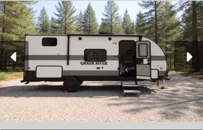 Purchased at the end of July 2025 and only used a couple of times, this trailer is in excellent, lik...