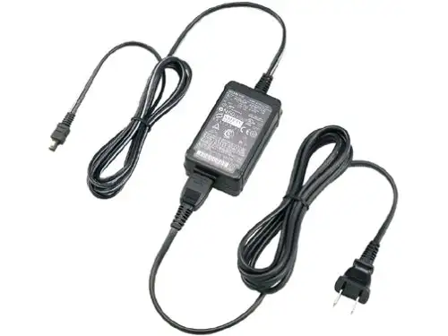 Sony camera power adapter in Cameras & Camcorders in Ottawa - Image 2