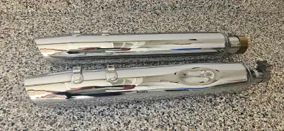 Stock mufflers from a 2024 Harley Road Glide with 117 engine. Mufflers fit Street Glide as well from...