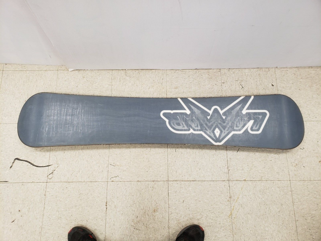 (38882-3) Lamar Diablo Snowboard in Other in Calgary - Image 3