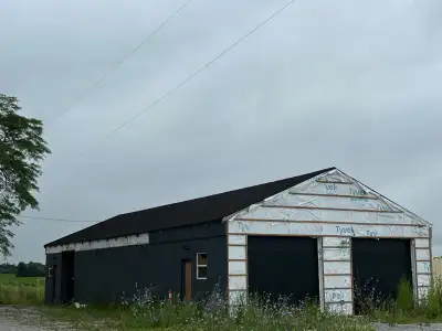 Looking for the perfect space to launch or expand your business? This 2000+ sq. ft. updated garage o...