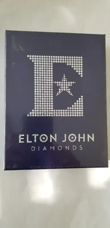 Elton John "DIAMONDS 3" CD Box Set New/Sealed in CDs, DVDs & Blu-ray in City of Toronto - Image 2