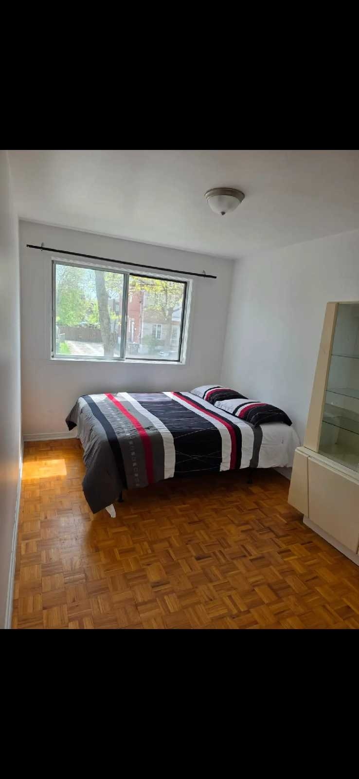 CHAMBRE ESPACIEUSE TOUT INCLUT À LOUER — photo 2