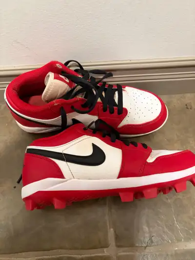 Air Jordan Cleats Size8, View more