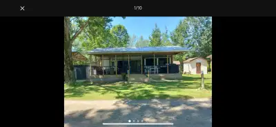 Selling 38.5 foot Forest River park trailer located in Manitoulin resort on lake Manitou (lot 18). T...