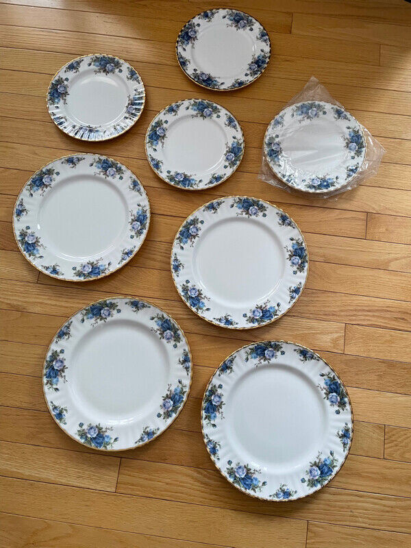 ROYAL ALBERT MOONLIGHT ROSE CHINA 4 DINNER 4 SALAD - BRAND NEW in Kitchen & Dining Wares in Moncton