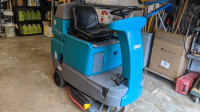 Like New Tennant T7 ride on scrubber