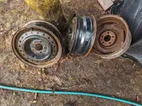 3 roues en acier 