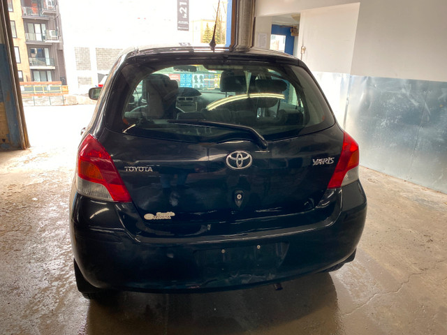 TOYOTA YARIS dans Autos et camions  à Ville de Montréal - Image 4