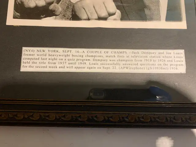 Baseball/Boxing framed photo Joe Louis / Mickey Mantle in Arts & Collectibles in City of Toronto - Image 3