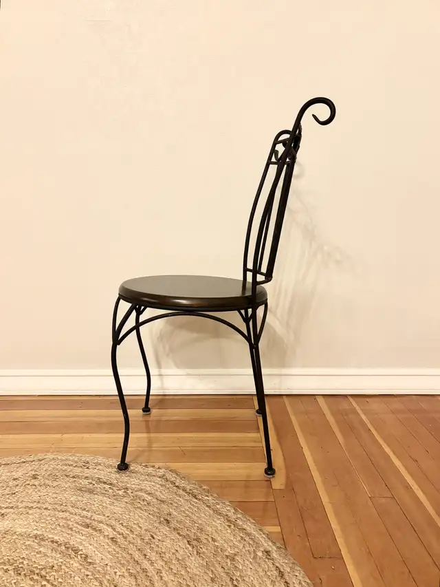 wrought iron & solid wood chairs  in Chairs & Recliners in Nelson - Image 7