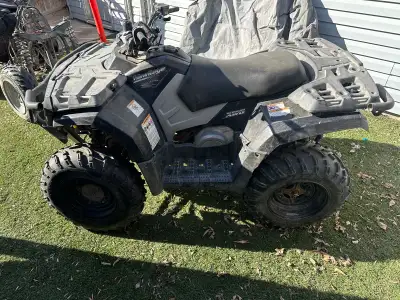 2007 Polaris Hawkeye 300cc 4x4 Comes with a parts quad ( we took the engine out of the parts quad an...