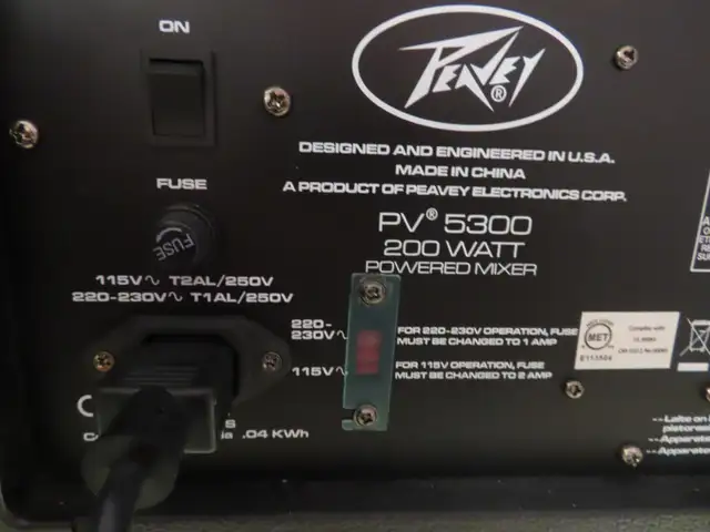 Pevey Powered Mixer PV5300 in Amps & Pedals in Chatham-Kent - Image 5