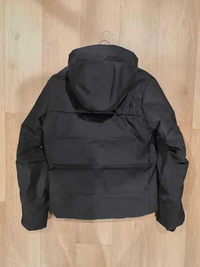 North Face Men's Medium Cirque Down Jacket in Men's in Calgary - Image 3