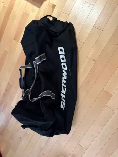 Sherwood Hockey Bag with Wheels / sac de hockey avec roues, View more