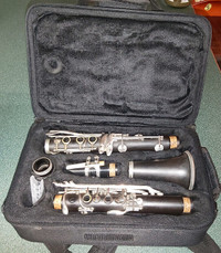 2 clarinets. 1 Atlantis 1 Windsor