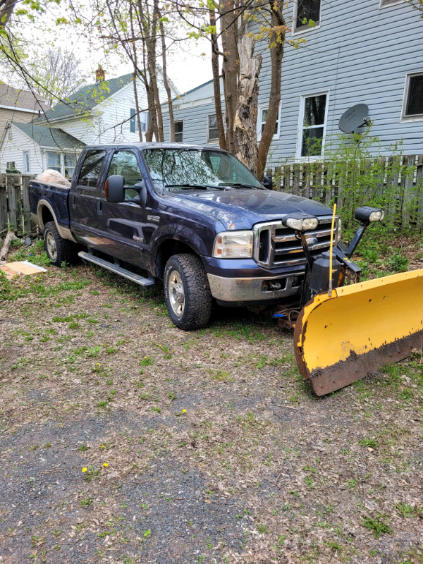 PARTING OUT 2006 FORD F350 Diesel in Cars & Trucks in New Glasgow