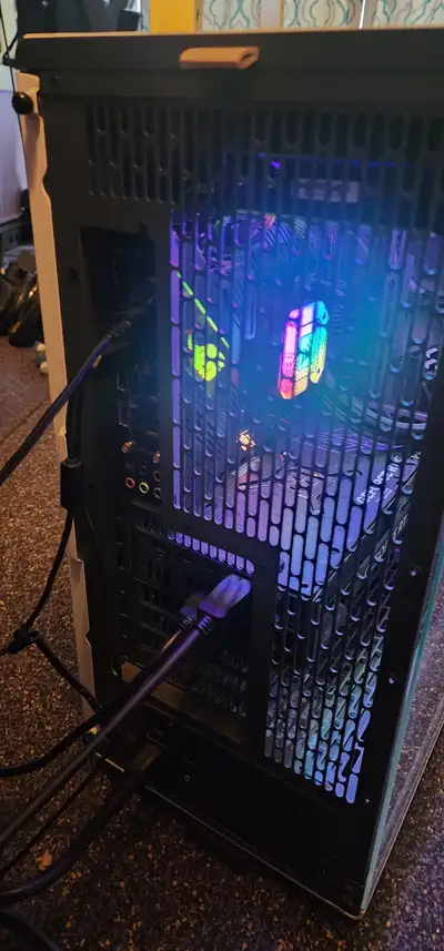 Selling Gaming Pc 4070 TI I9-11900k, View more