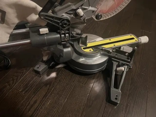 Ryobi   7-1/4” Compound Sliding Miter Saw in Power Tools in Mississauga / Peel Region - Image 5
